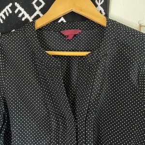 Black polka dot 3/4 sleeve top